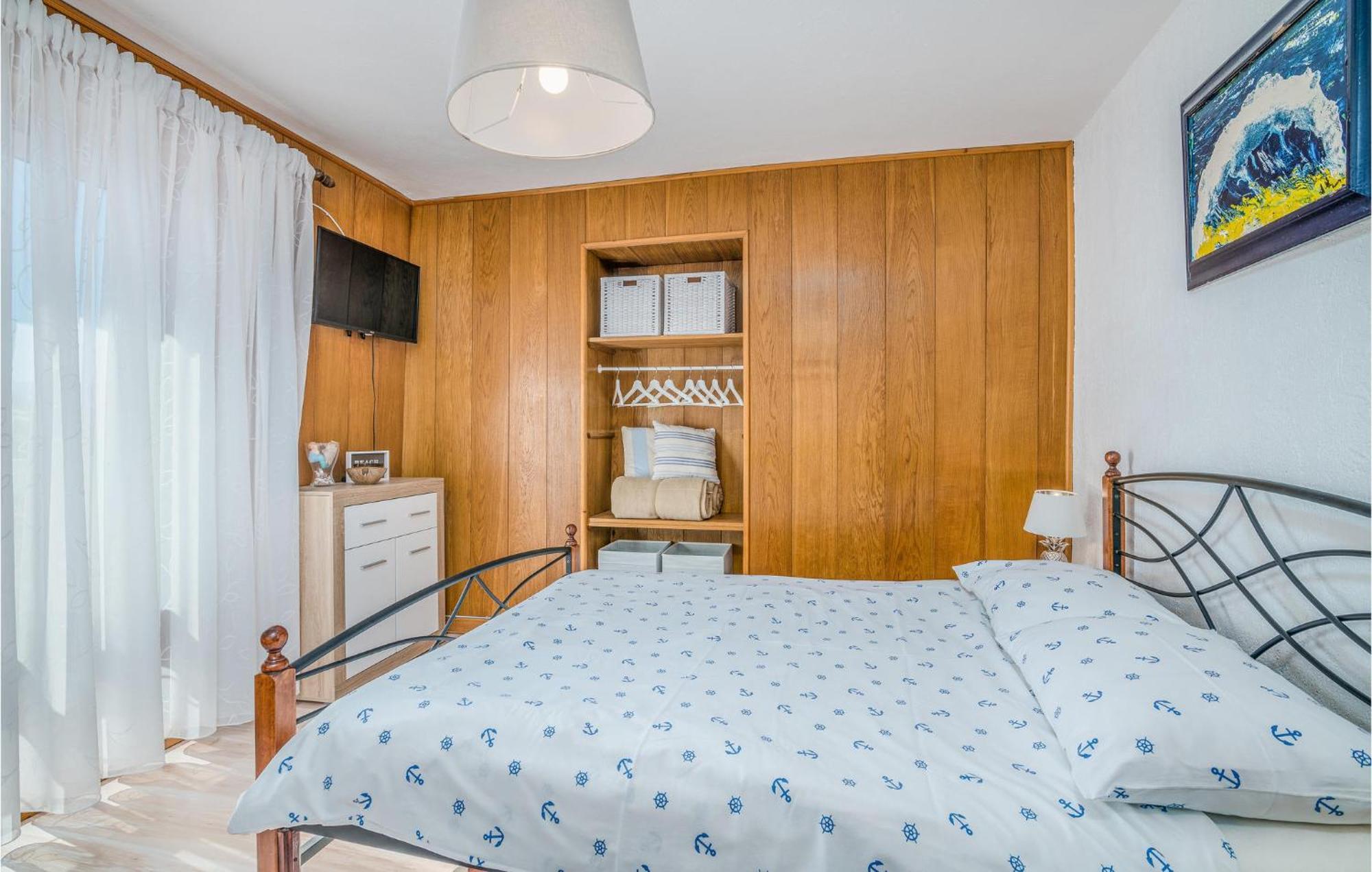2 Bedroom Gorgeous Home In Baska 外观 照片